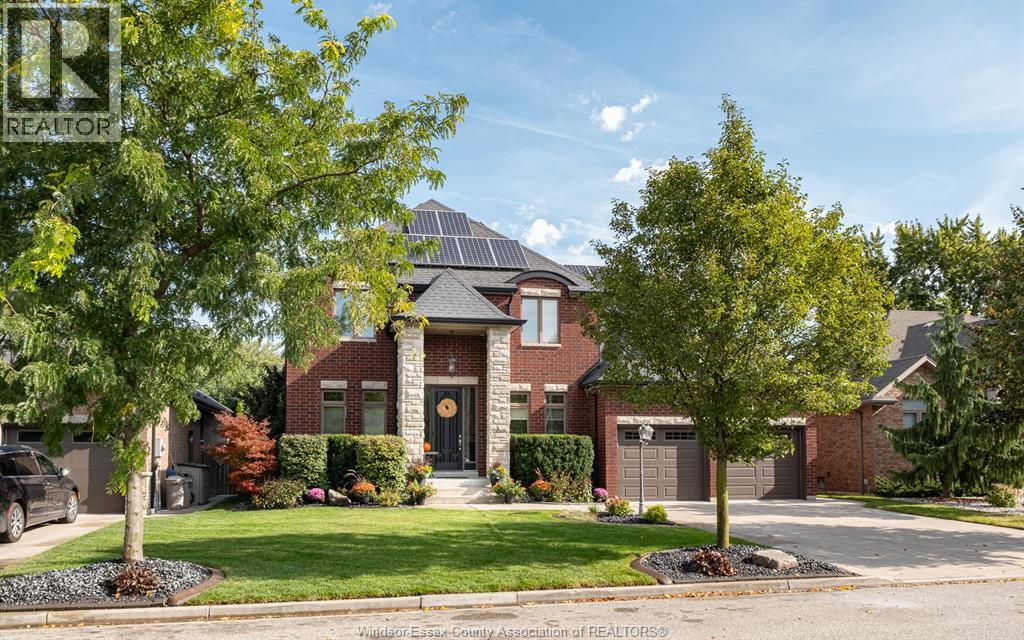 425 Superior, Lasalle, Ontario N9J 3Z5 - Photo 2 - 25028992