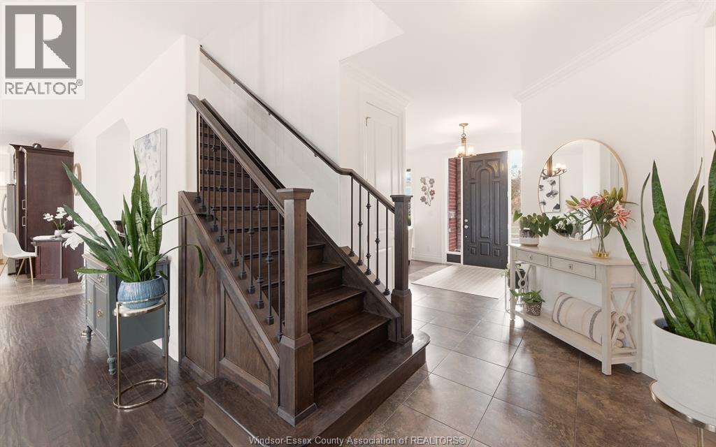 425 Superior, Lasalle, Ontario N9J 3Z5 - Photo 5 - 25028992