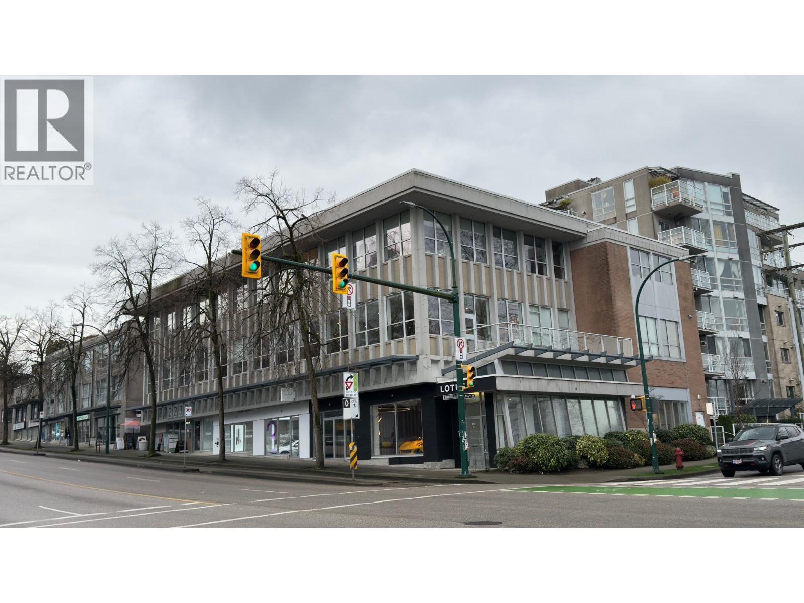 304 2233 BURRARD STREET, vancouver, British Columbia