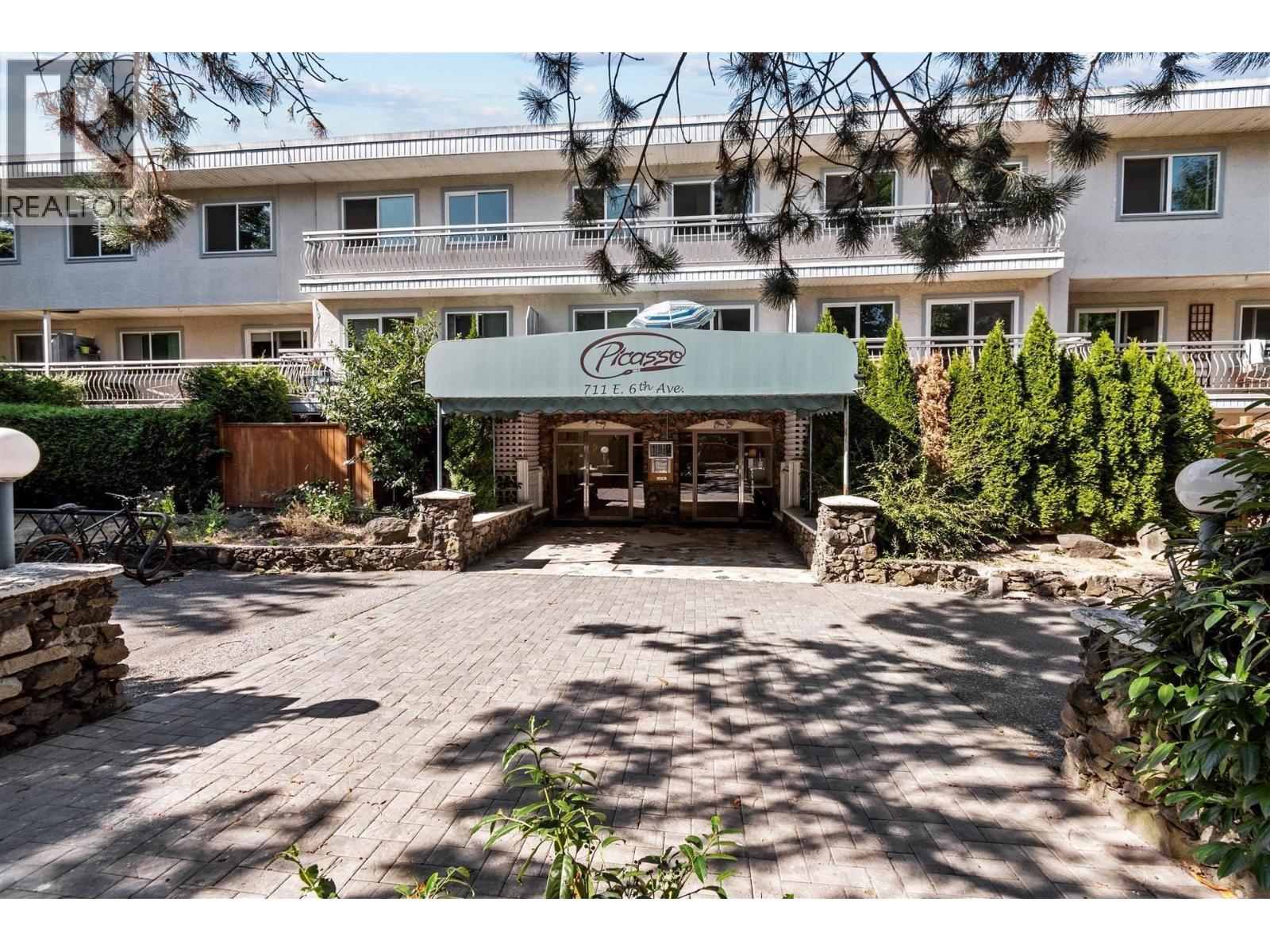 213 711 E 6TH AVENUE, Vancouver, British Columbia