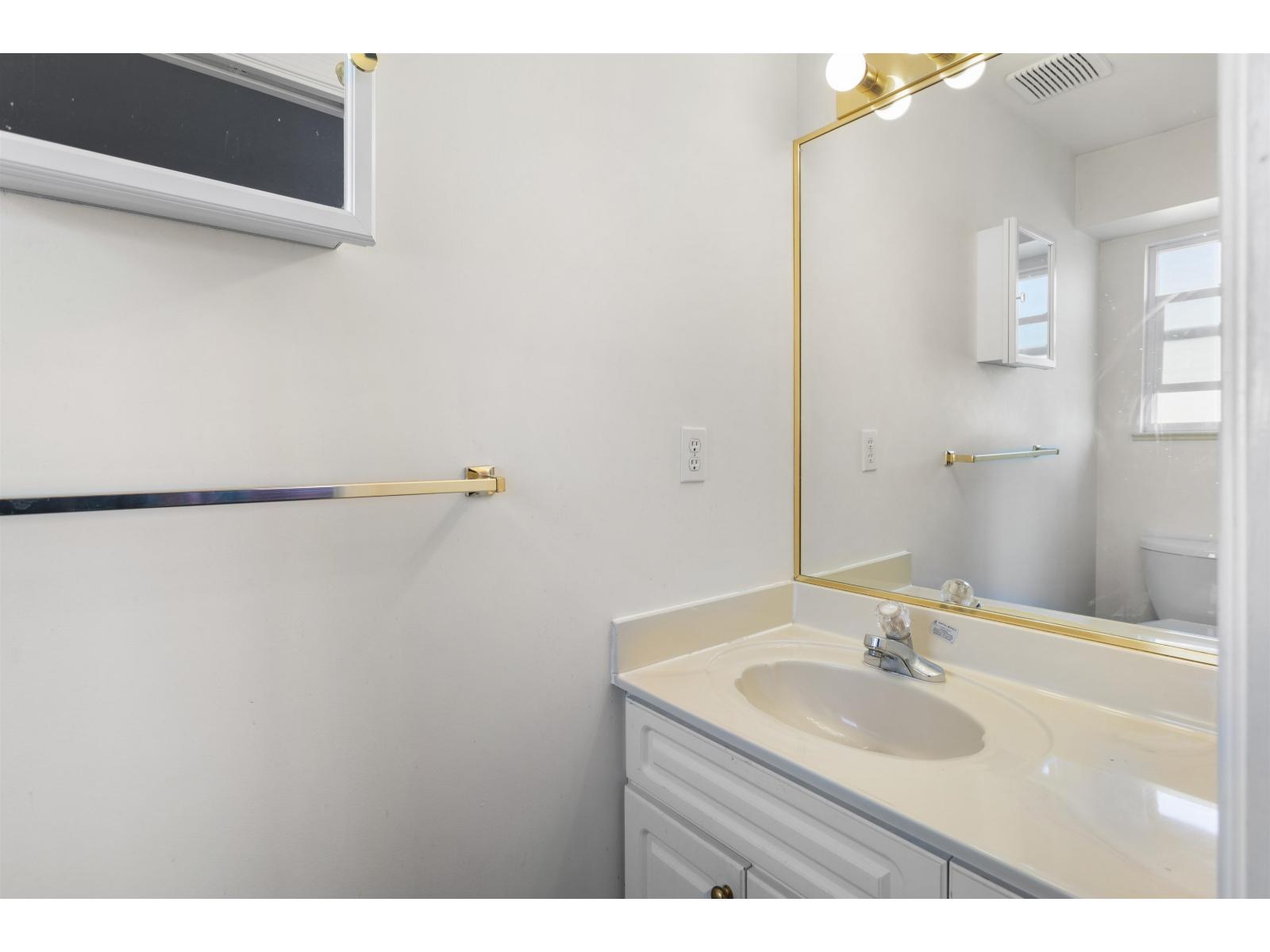 Lorem Ipsum Dolo, Surrey, British Columbia  V3V  - Photo 30 - DEMO29114170