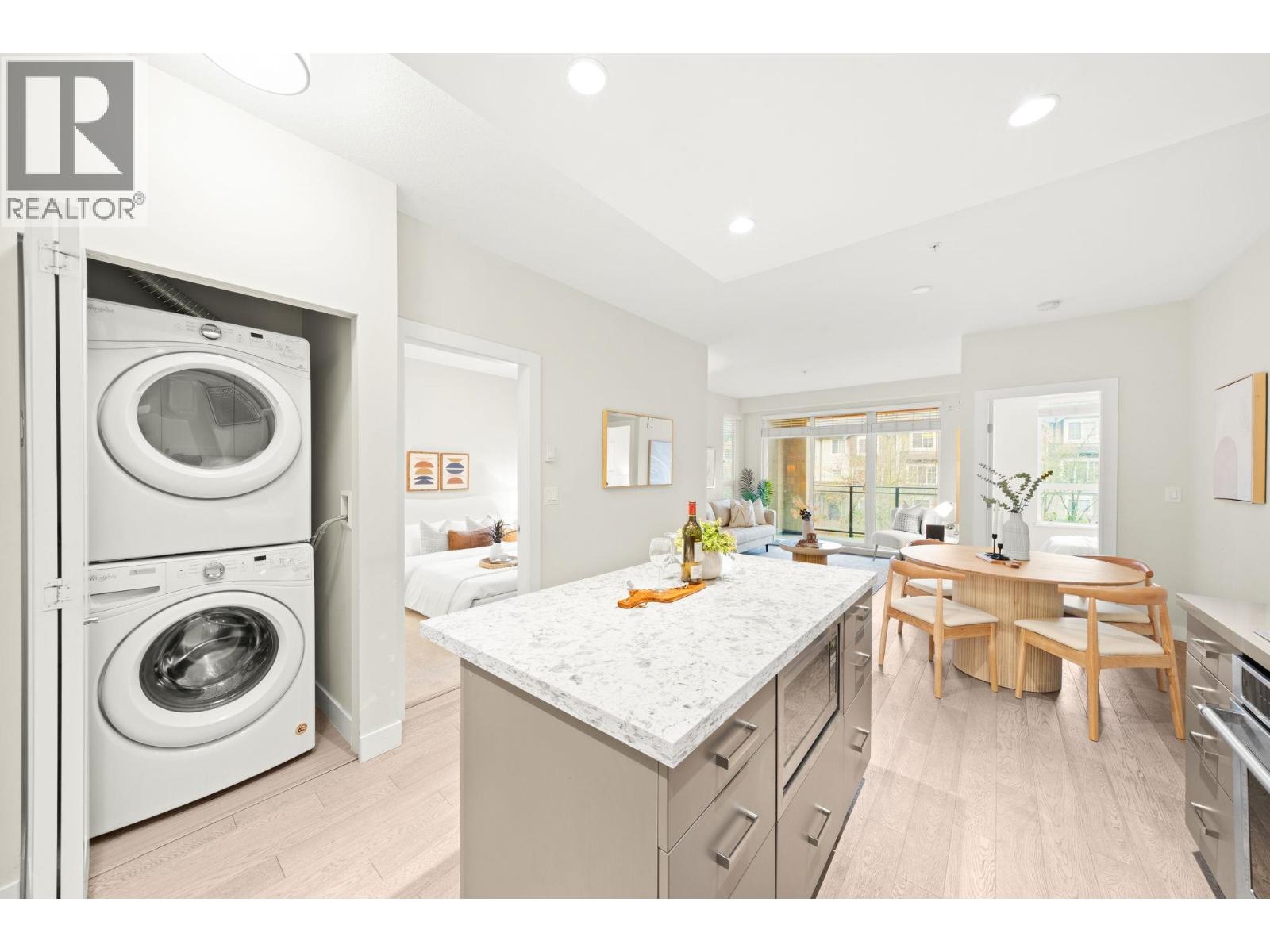 312 3399 Noel Drive, Burnaby, British Columbia  V3J 0G8 - Photo 13 - R3068039