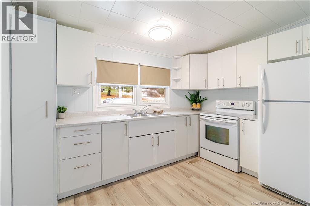 35 Kelly's Drive, Fredericton, New Brunswick  E3B 7R1 - Photo 7 - NB130204