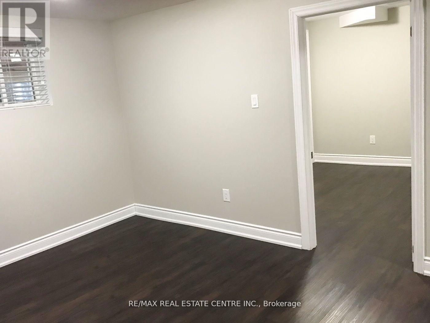 3153 Shadetree Drive, Mississauga, Ontario  L5N 6P3 - Photo 10 - W12466638