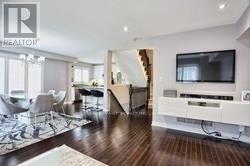 624 Mcconachie Common, Burlington, Ontario  L7L 0E1 - Photo 2 - W12552916