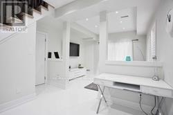 624 Mcconachie Common, Burlington, Ontario  L7L 0E1 - Photo 5 - W12552916