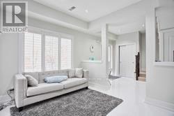 624 Mcconachie Common, Burlington, Ontario  L7L 0E1 - Photo 7 - W12552916