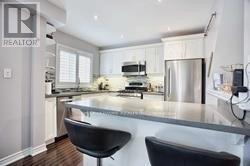 624 Mcconachie Common, Burlington, Ontario  L7L 0E1 - Photo 14 - W12552916