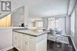 624 Mcconachie Common, Burlington, Ontario  L7L 0E1 - Photo 17 - W12552916