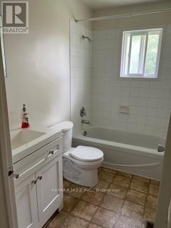 416 Gill Street, Orillia, Ontario  L3V 4K6 - Photo 5 - S12555286