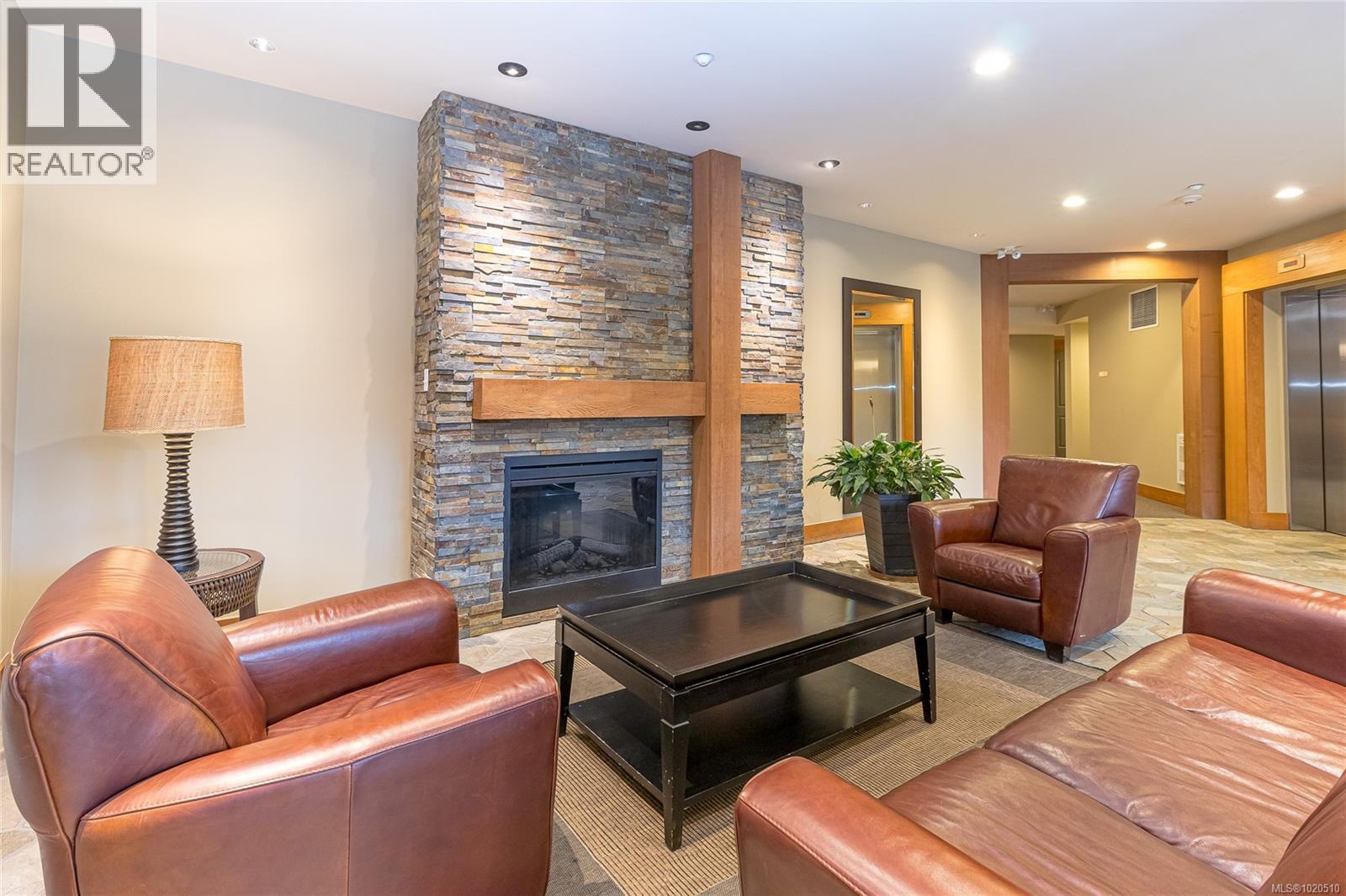 216 1375 Bear Mountain Pkwy, Langford, British Columbia V9B 0C9 - Photo 4 - 1020510