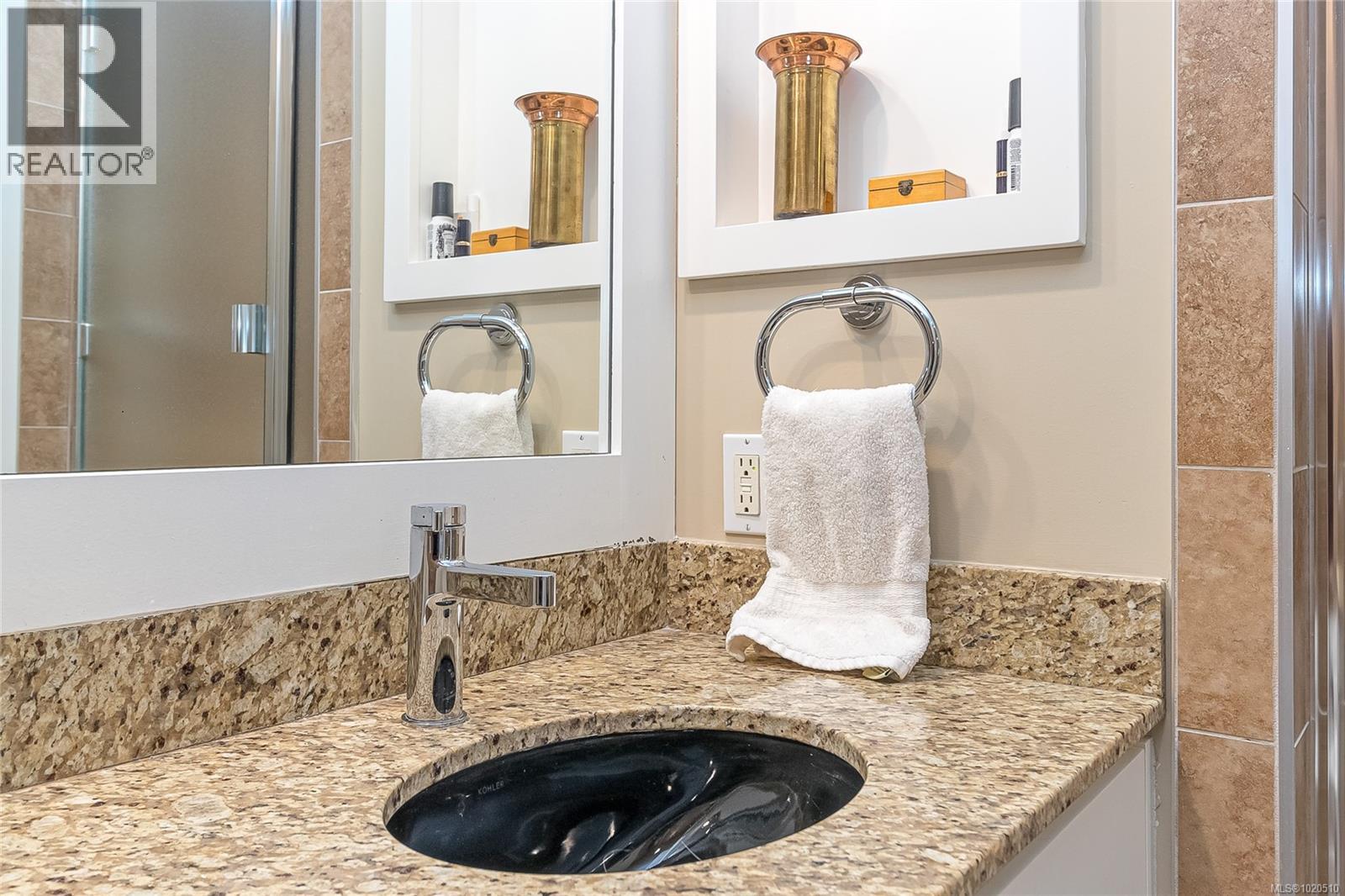 216 1375 Bear Mountain Pkwy, Langford, British Columbia V9B 0C9 - Photo 28 - 1020510