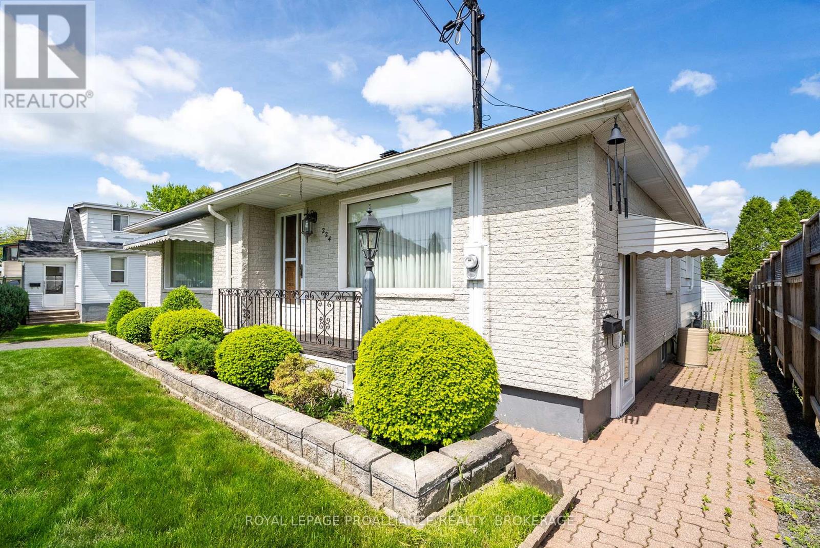 224 Danis Avenue, Cornwall, Ontario  K6H 5E7 - Photo 4 - X12555322