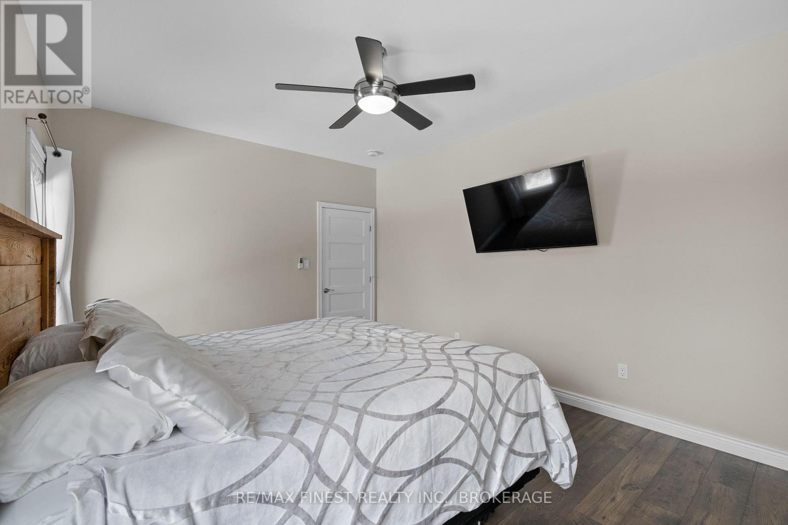 1557 Long Lake Road, Frontenac, Ontario  K0H 2K0 - Photo 20 - X12555400