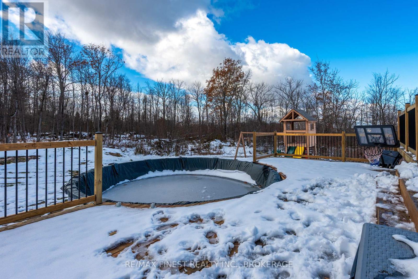 1557 Long Lake Road, Frontenac, Ontario  K0H 2K0 - Photo 35 - X12555400