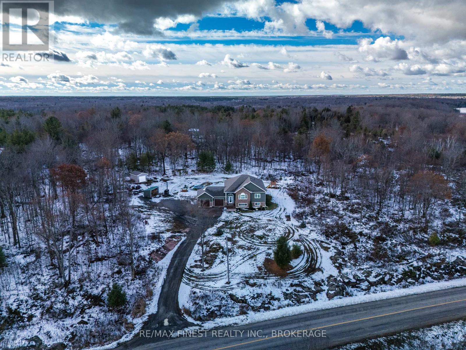 1557 Long Lake Road, Frontenac, Ontario  K0H 2K0 - Photo 46 - X12555400