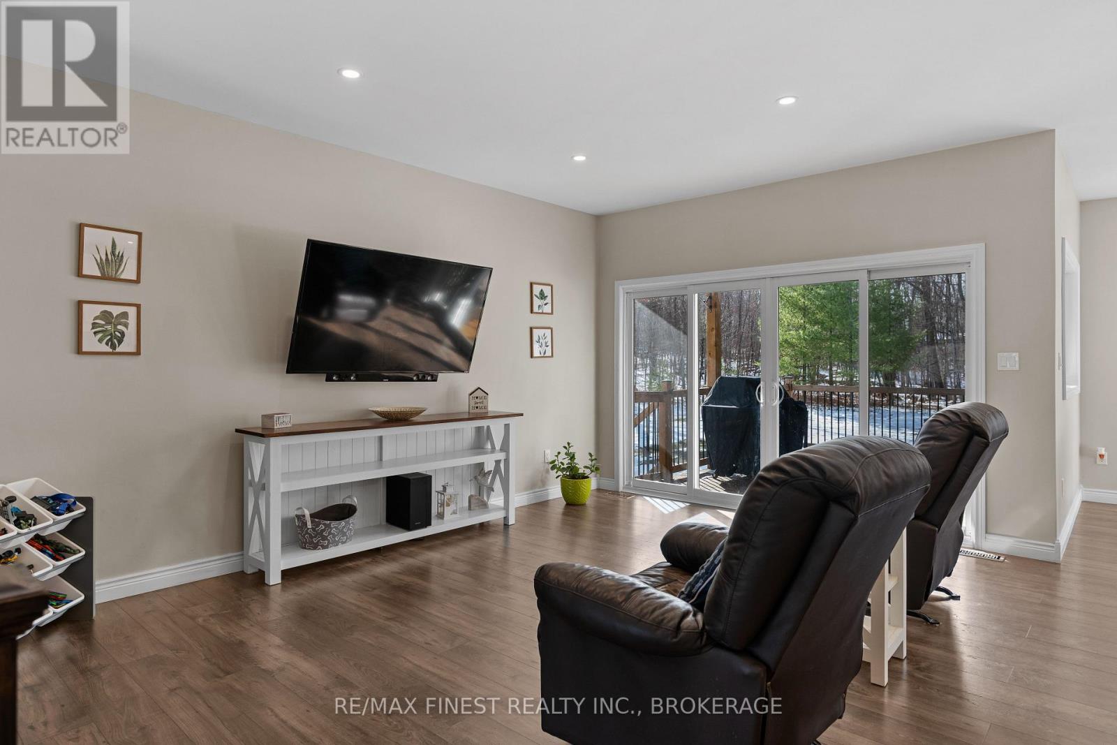 1557 Long Lake Road, Frontenac, Ontario  K0H 2K0 - Photo 8 - X12555400