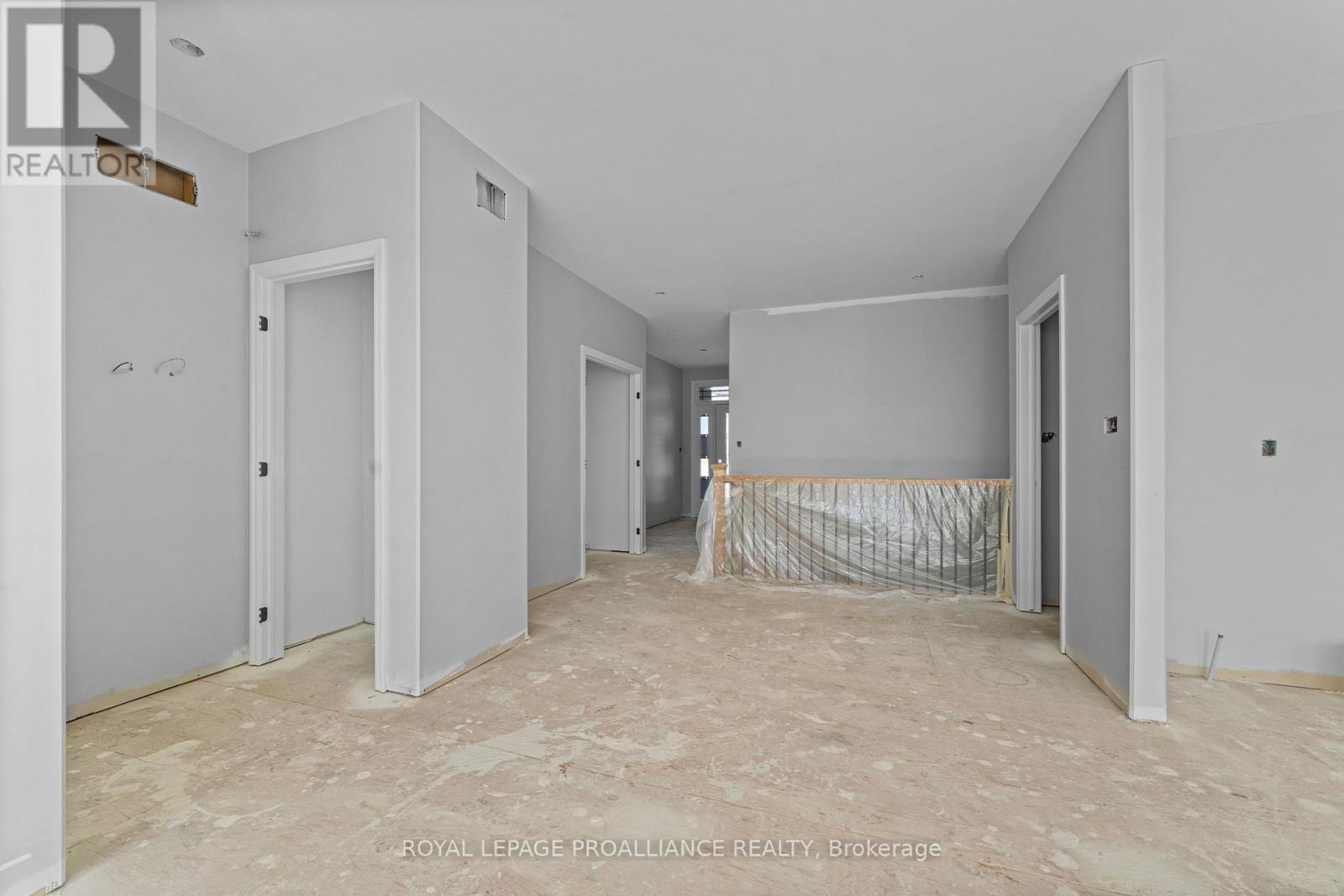 15 Andrew Crescent, Quinte West, Ontario  K8V 0K1 - Photo 10 - X12555198