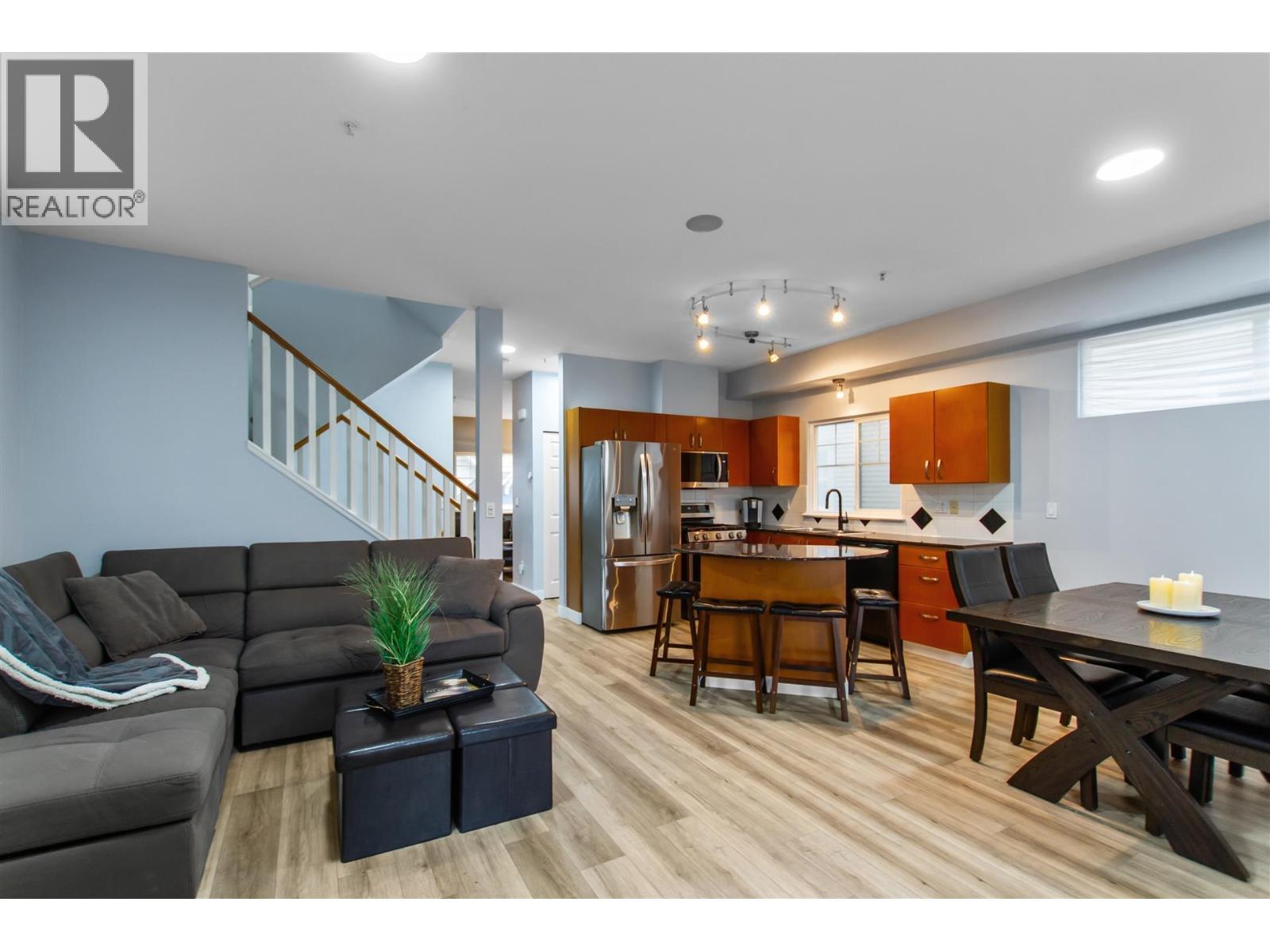 9 1108 Riverside Close, Port Coquitlam, British Columbia  V3B 8C2 - Photo 4 - R3067745