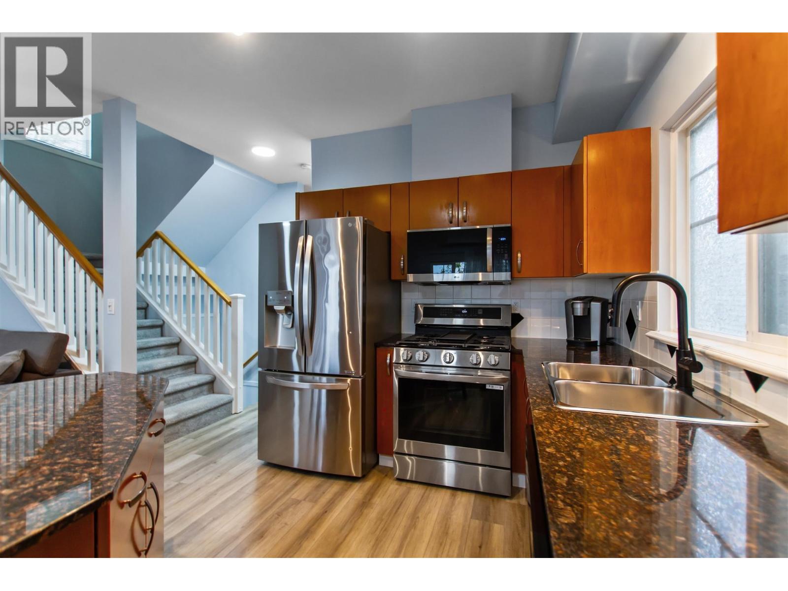 9 1108 Riverside Close, Port Coquitlam, British Columbia  V3B 8C2 - Photo 6 - R3067745