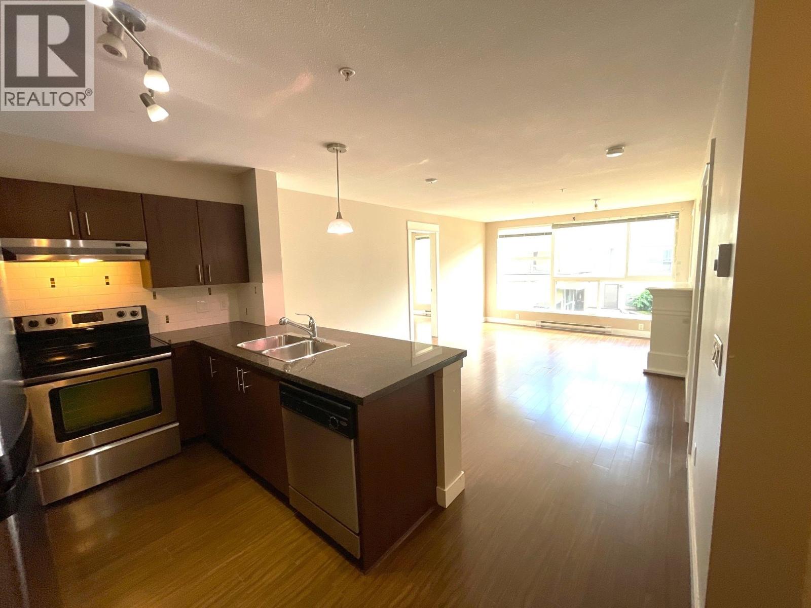 216 12085 228th Street, Maple Ridge, British Columbia  V2X 6M2 - Photo 2 - R3045766