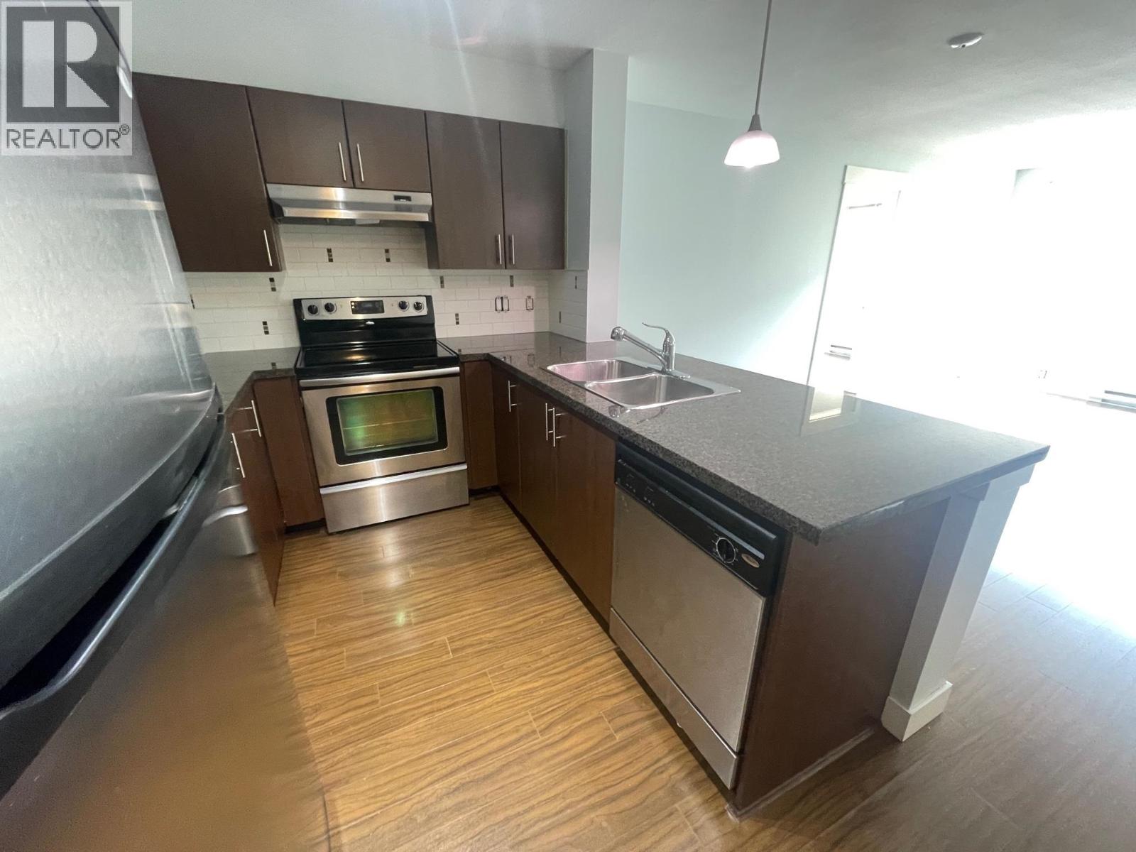 216 12085 228th Street, Maple Ridge, British Columbia  V2X 6M2 - Photo 3 - R3045766