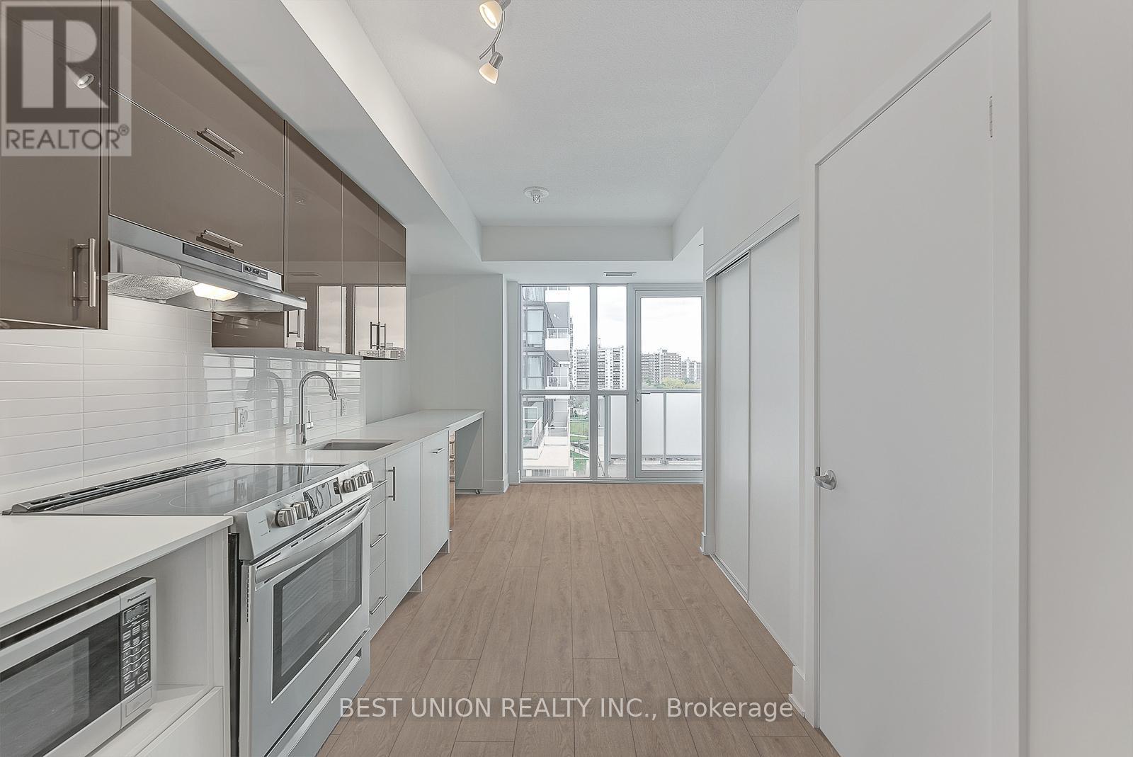 703 - 188 Fairview Mall Drive, Toronto, Ontario  M2J 4T1 - Photo 2 - C12555014