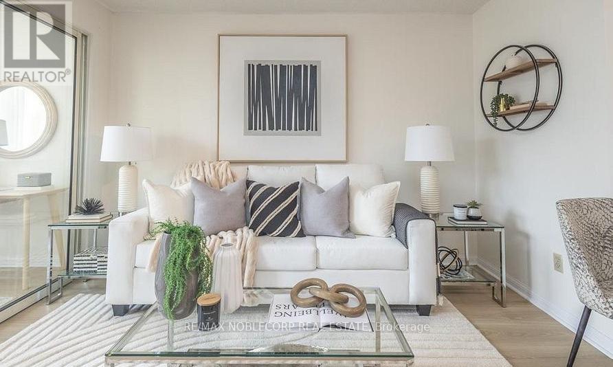 1010 - 25 Grenville Street, Toronto, Ontario  M4Y 2X5 - Photo 1 - C12555040