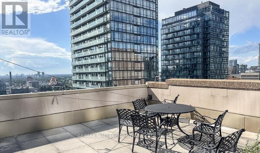 1010 - 25 Grenville Street, Toronto, Ontario  M4Y 2X5 - Photo 37 - C12555040