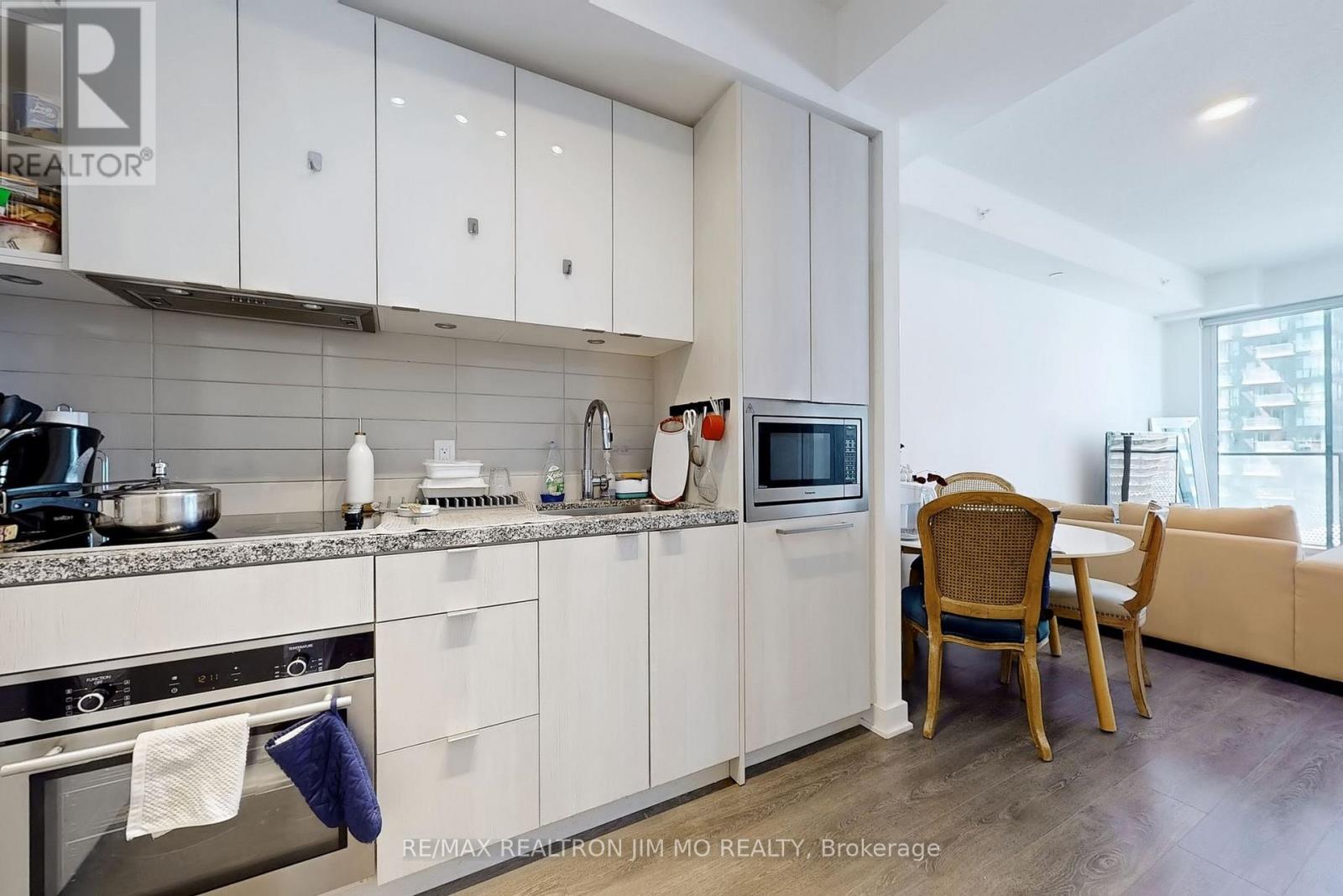 2907 - 125 Blue Jays Way, Toronto, Ontario  M5V 0N5 - Photo 5 - C12555086