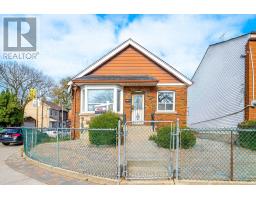 42 CARR STREET, Toronto, Ontario