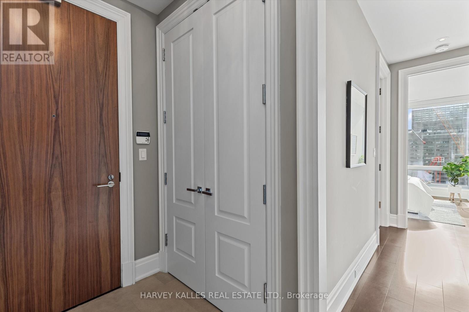 1805 - 55 Scollard Street, Toronto, Ontario  M5R 0A1 - Photo 29 - C12555126