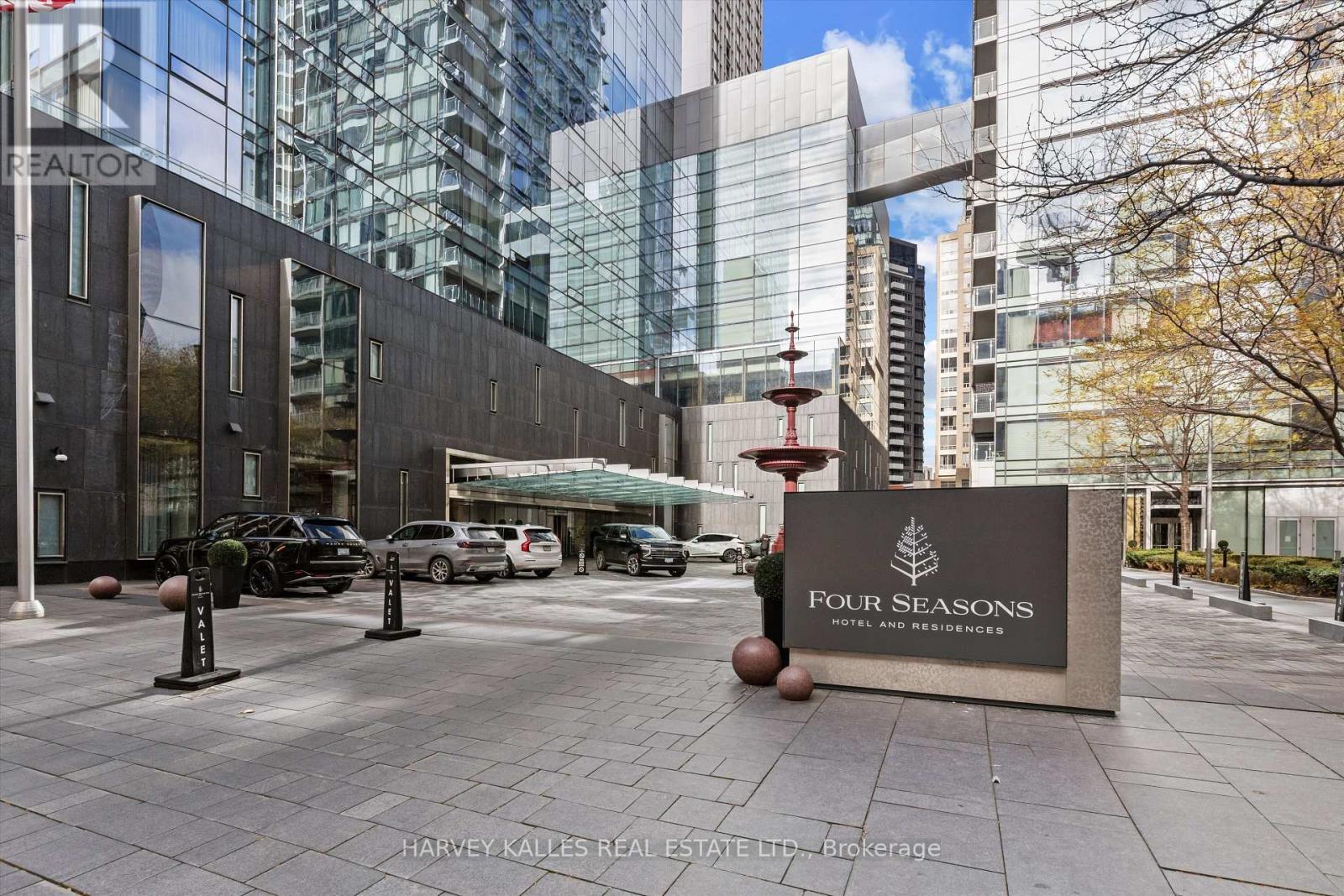 1805 - 55 Scollard Street, Toronto, Ontario  M5R 0A1 - Photo 30 - C12555126