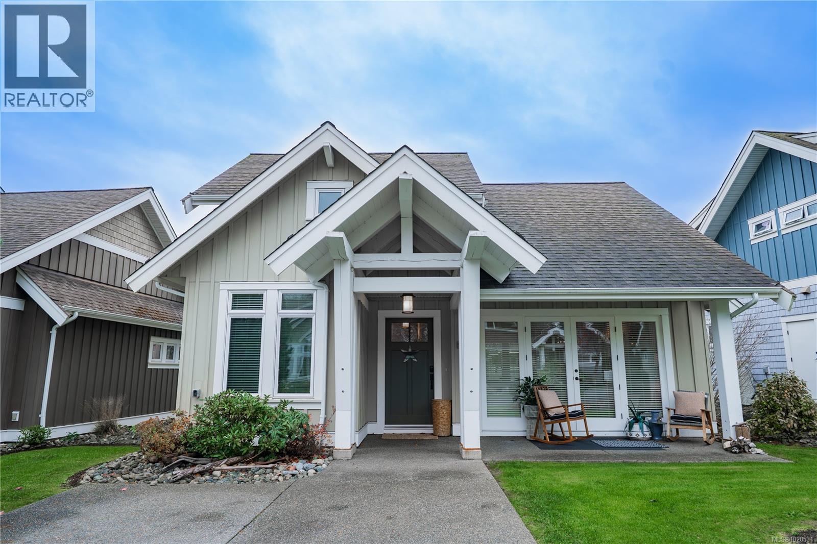 15 5251 Island Hwy W, Qualicum Beach, British Columbia