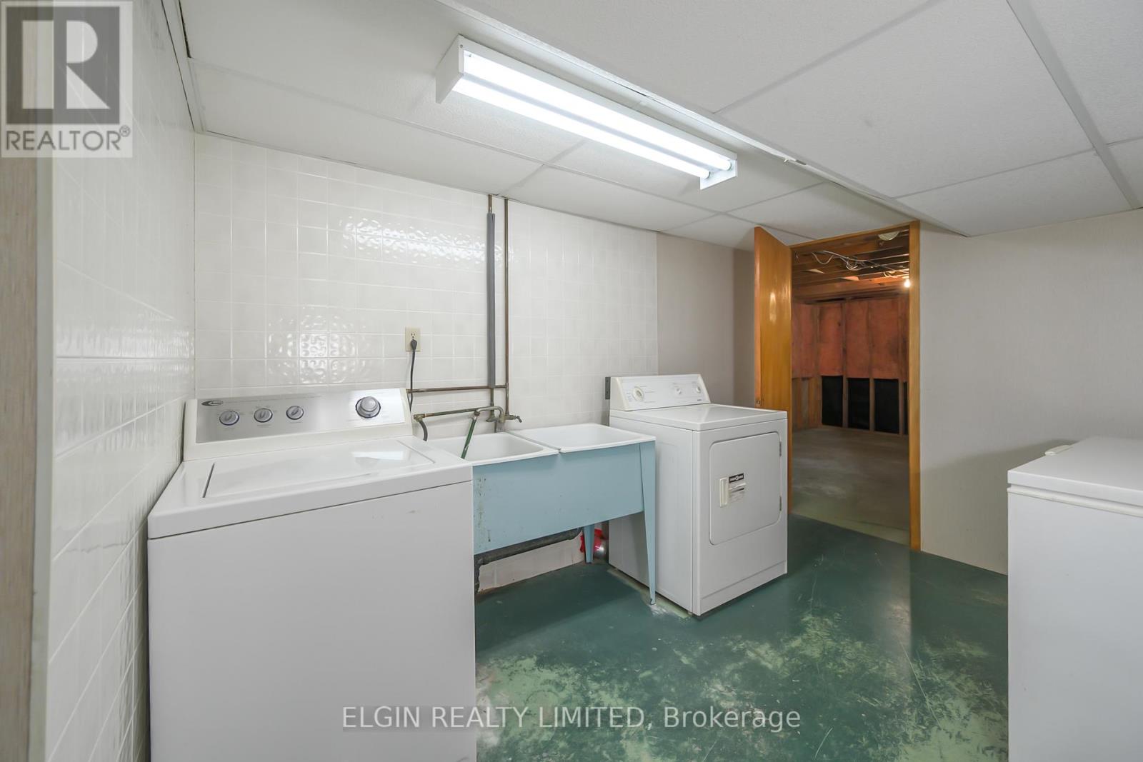 2 Oak Street, St. Thomas, Ontario  N5R 1R4 - Photo 19 - X12555188