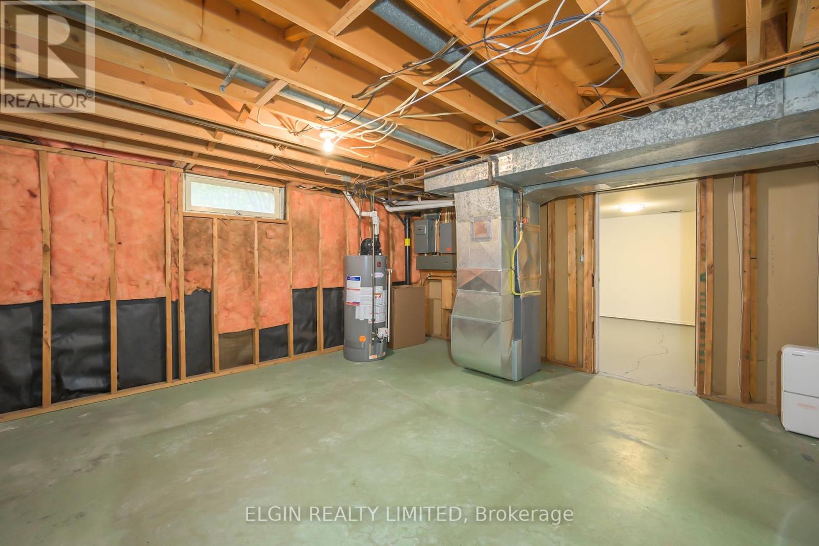 2 Oak Street, St. Thomas, Ontario  N5R 1R4 - Photo 22 - X12555188