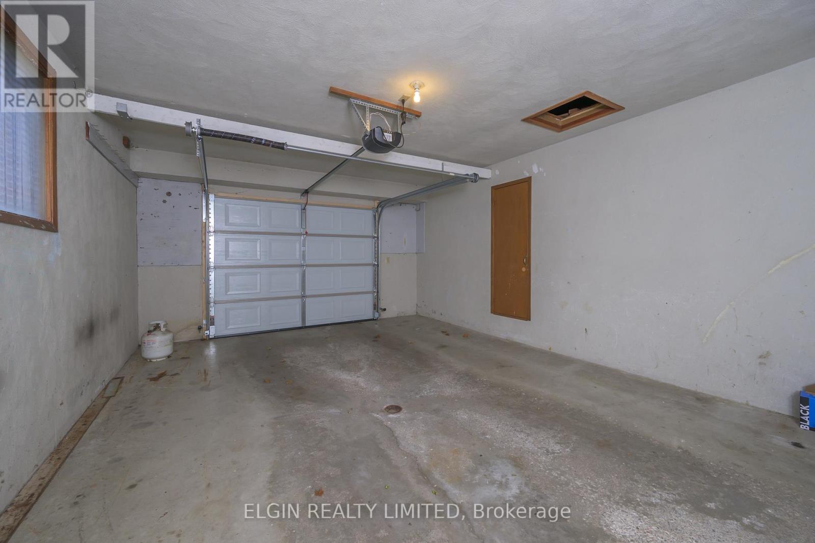 2 Oak Street, St. Thomas, Ontario  N5R 1R4 - Photo 23 - X12555188