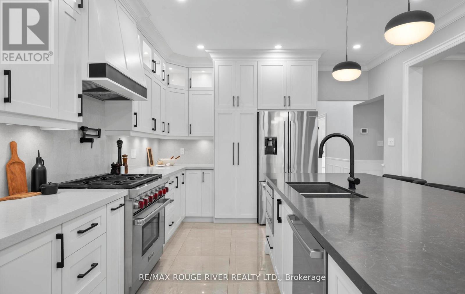 10 Kresia Lane, Clarington, Ontario  L1E 2G8 - Photo 6 - E12555010