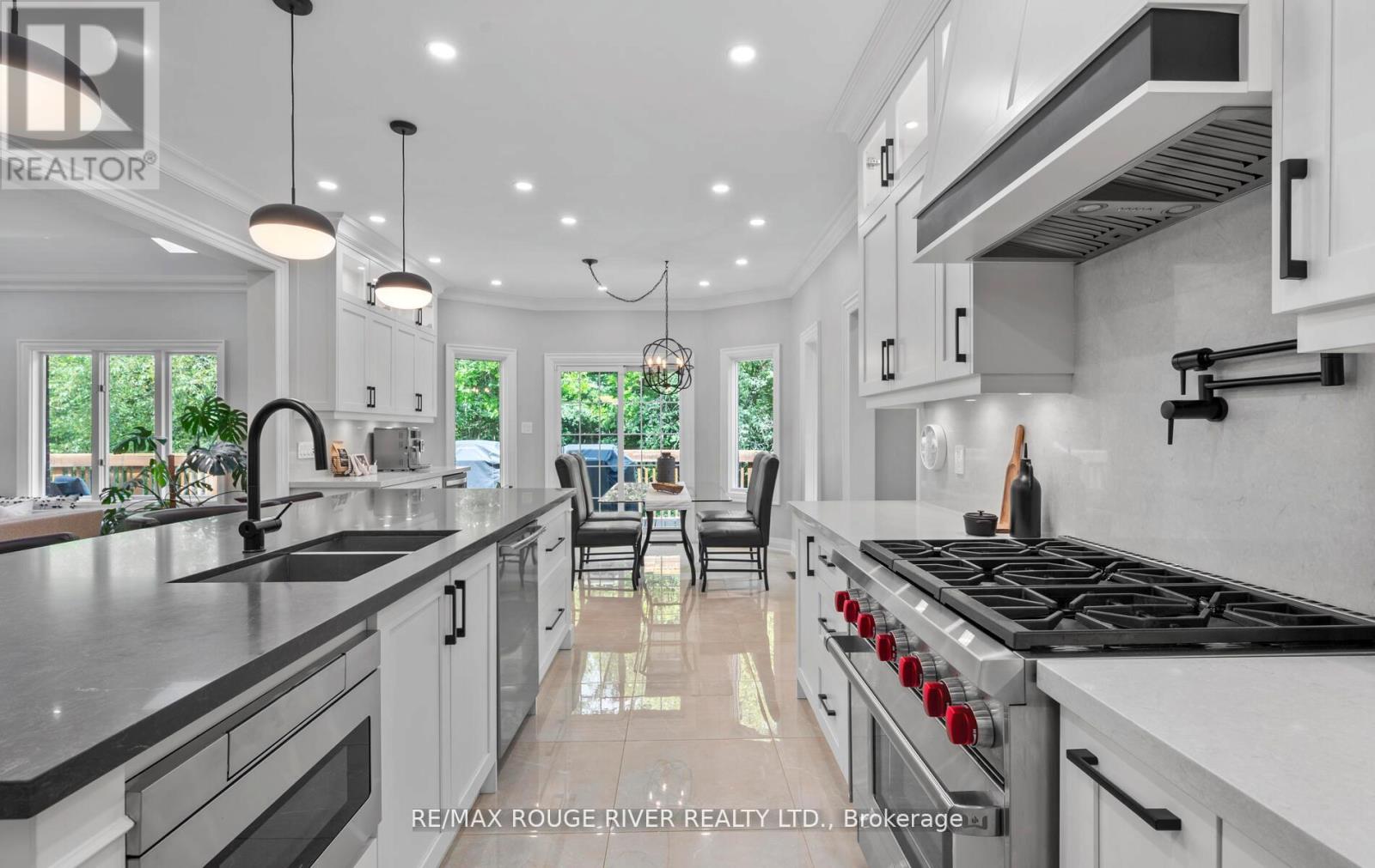 10 Kresia Lane, Clarington, Ontario  L1E 2G8 - Photo 7 - E12555010