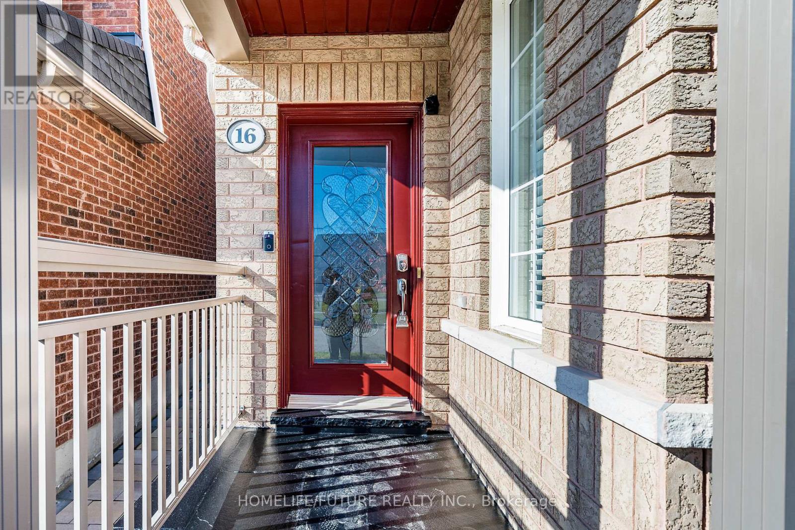 16 Mcqueen Crescent, Ajax, Ontario  L1T 4Y8 - Photo 4 - E12555056