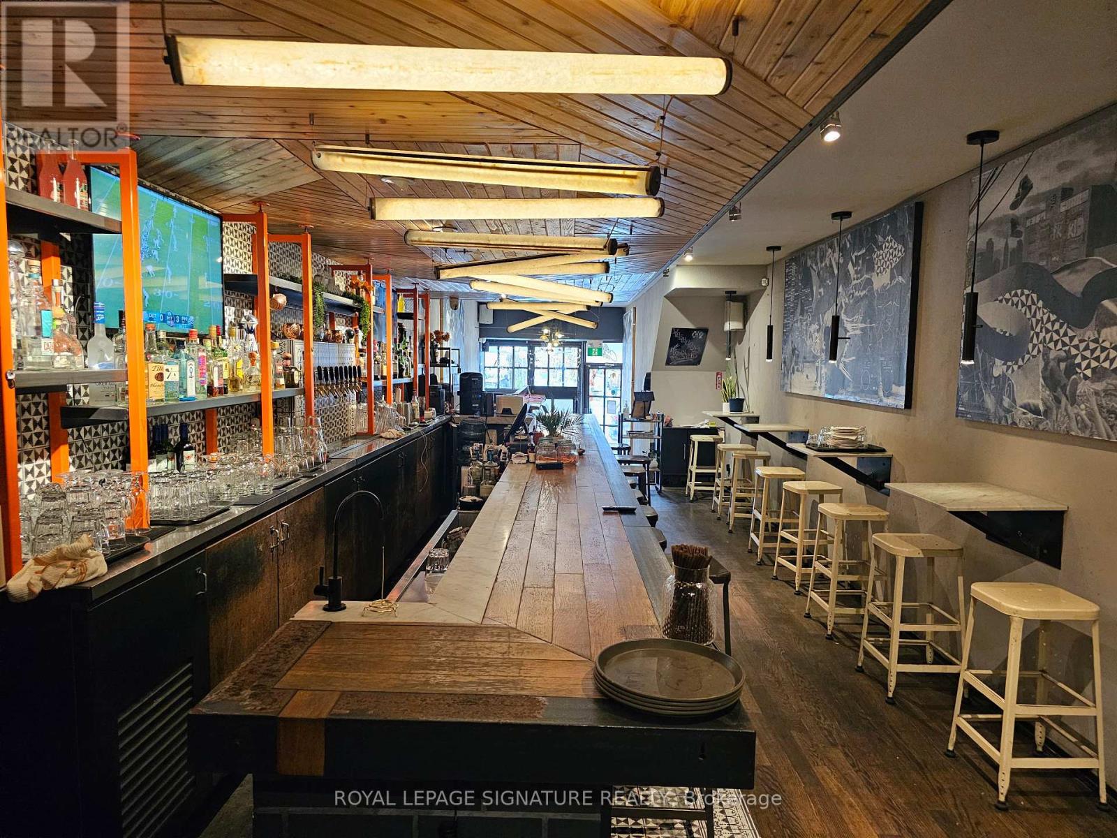 780 QUEEN STREET E, Toronto, Ontario