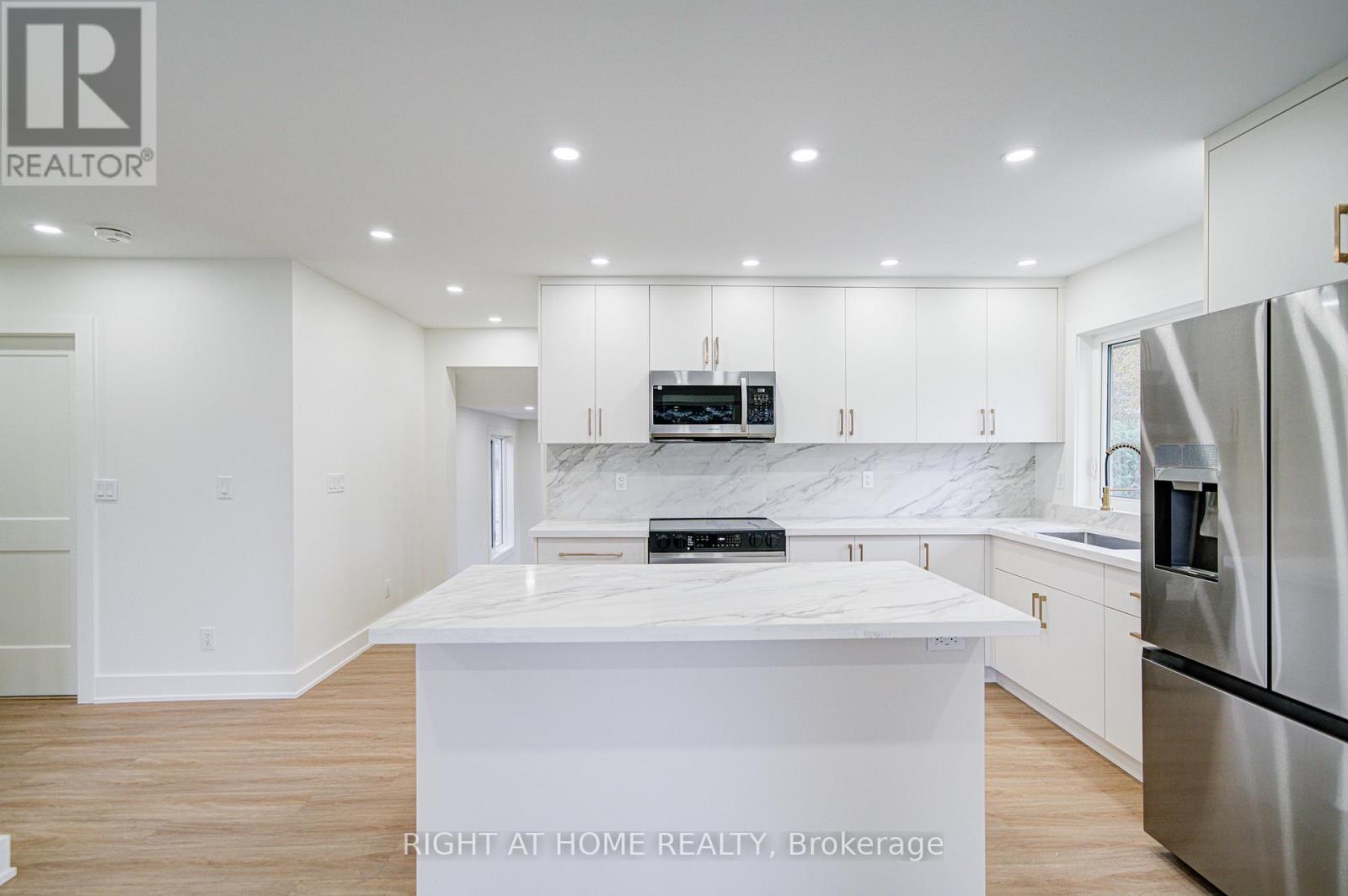 705 Glenforest Street, Oshawa, Ontario  L1J 5E9 - Photo 12 - E12555110