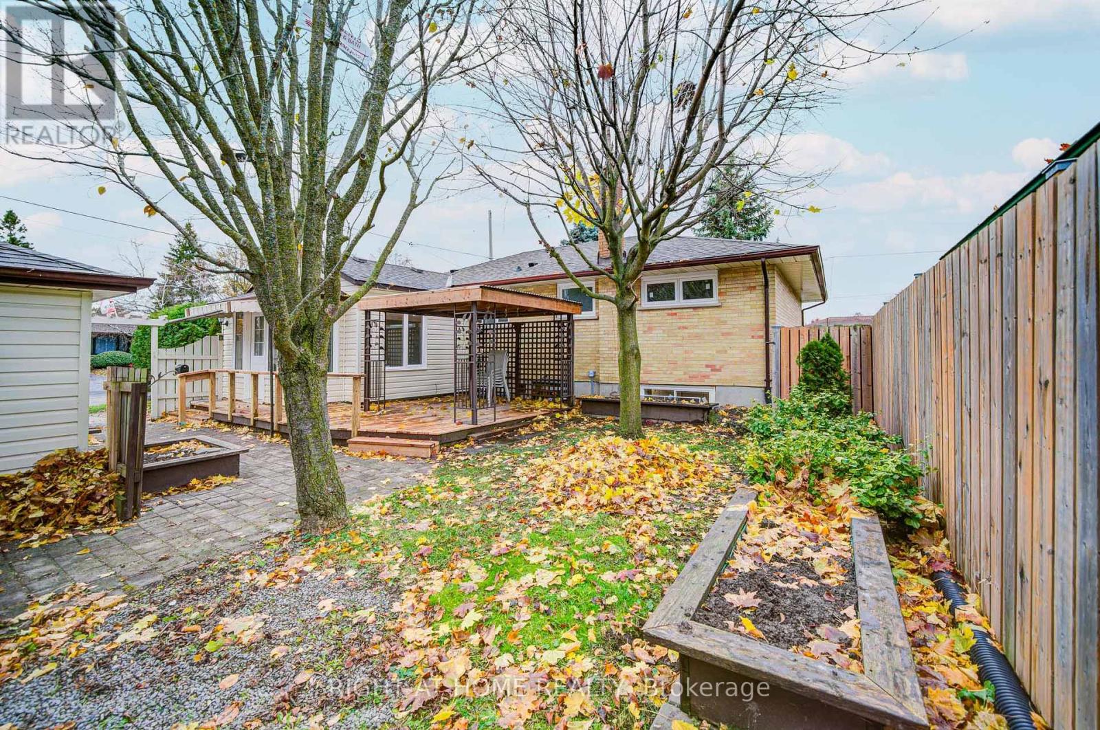 705 Glenforest Street, Oshawa, Ontario  L1J 5E9 - Photo 6 - E12555110