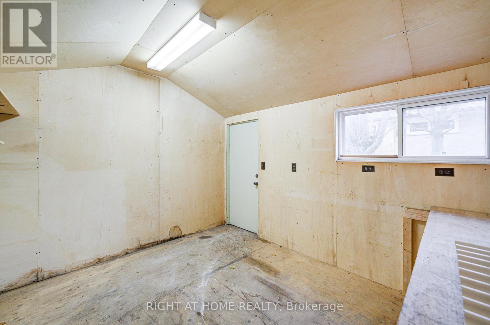 705 Glenforest Street, Oshawa, Ontario  L1J 5E9 - Photo 7 - E12555110