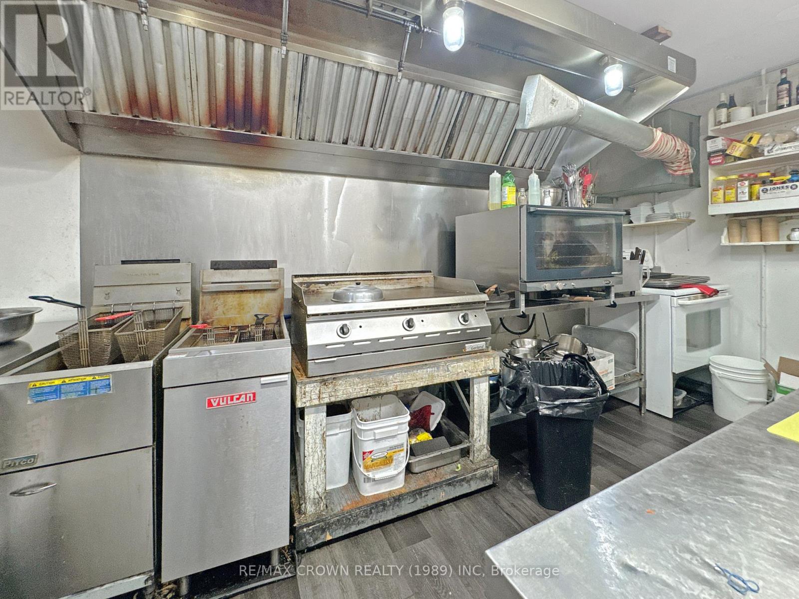 113 Front Street, Hornepayne, Ontario  P0M 1Z0 - Photo 18 - X12555302