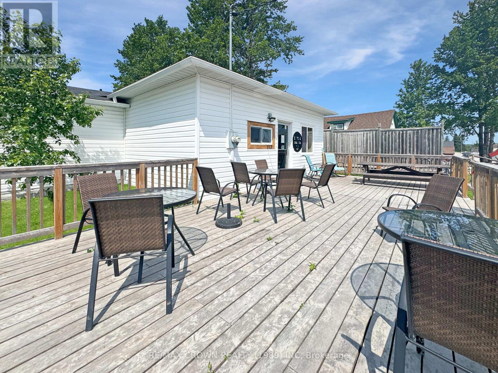 113 Front Street, Hornepayne, Ontario  P0M 1Z0 - Photo 4 - X12555302