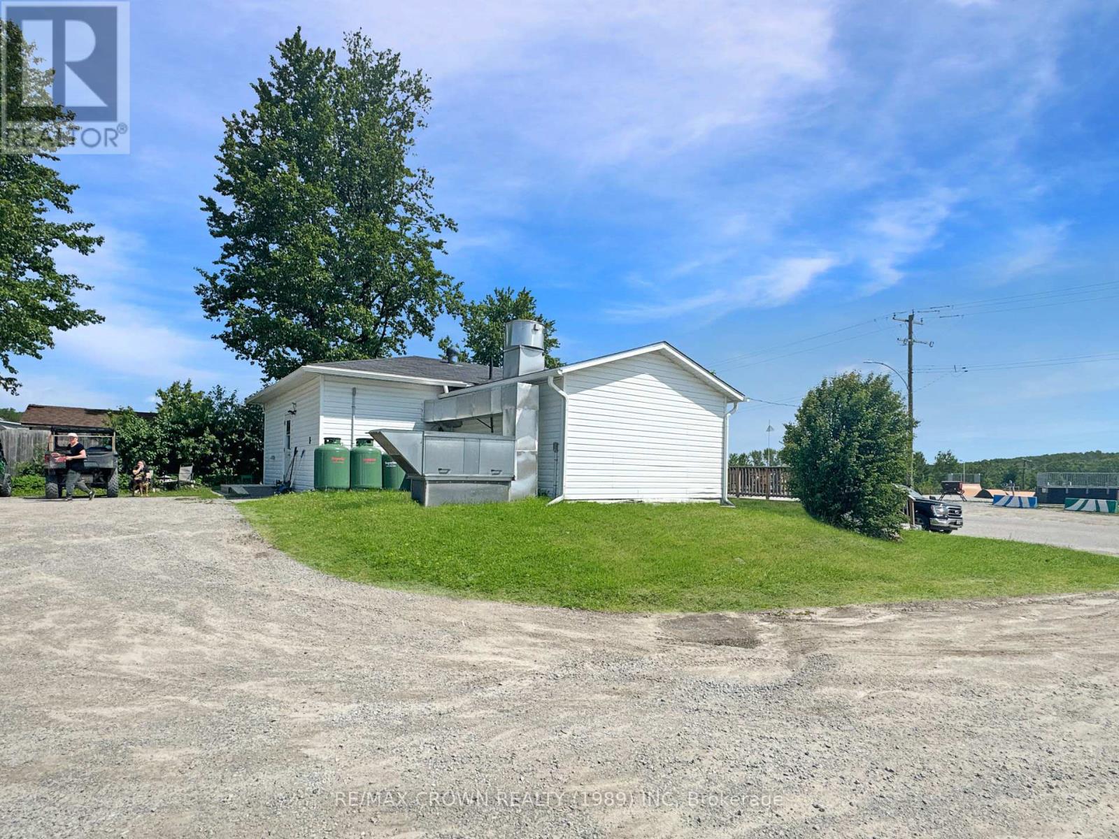 113 Front Street, Hornepayne, Ontario  P0M 1Z0 - Photo 6 - X12555302