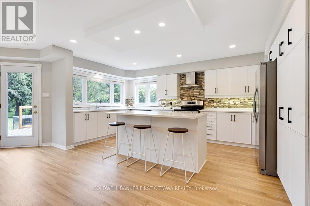 5525 Pettapiece Crescent, Ottawa, Ontario  K4M 1C6 - Photo 15 - X12555168