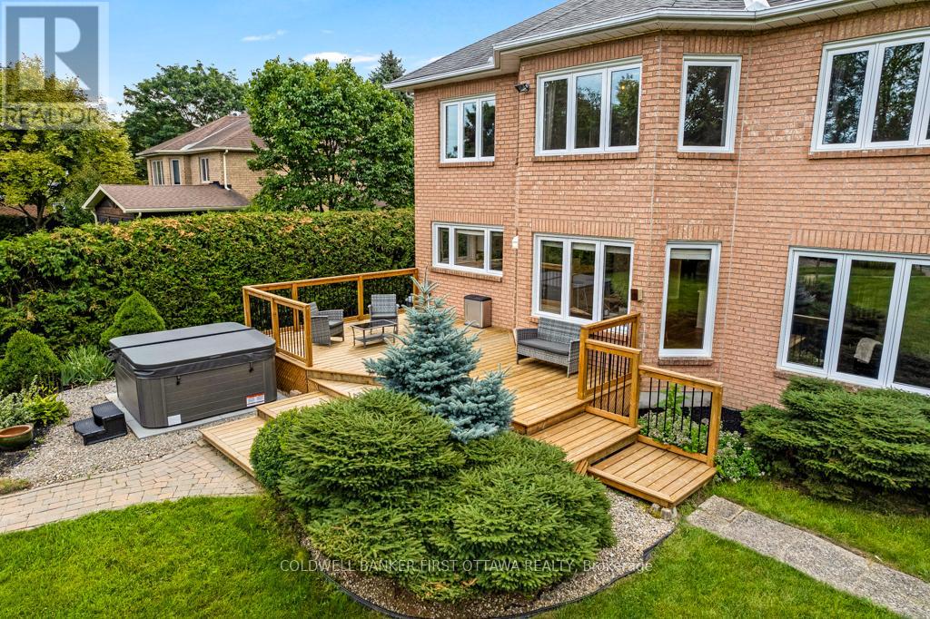 5525 Pettapiece Crescent, Ottawa, Ontario  K4M 1C6 - Photo 45 - X12555168