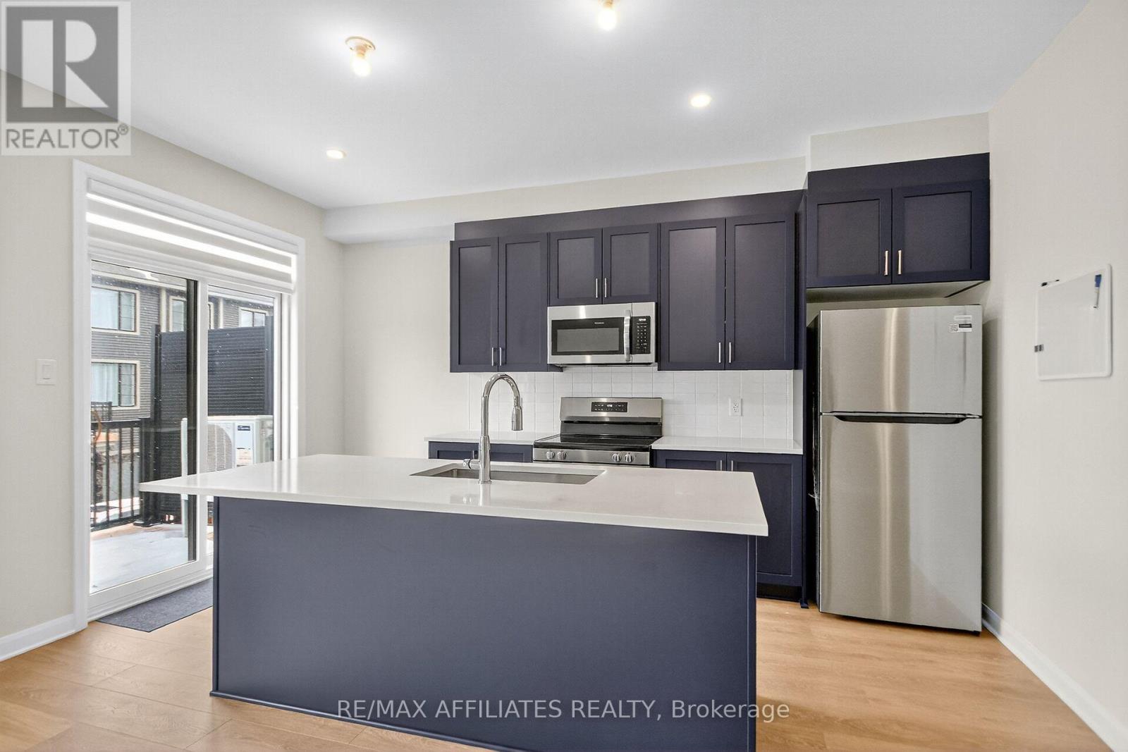 525 Woodlily Private, Ottawa, Ontario  K2T 0S6 - Photo 11 - X12555250